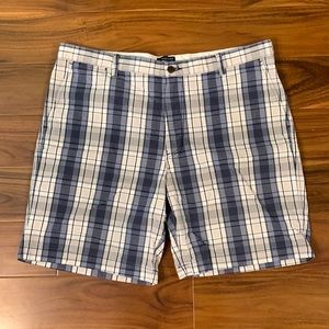 Lands End Traditional Fit Men’s Shorts - Blue and White Check